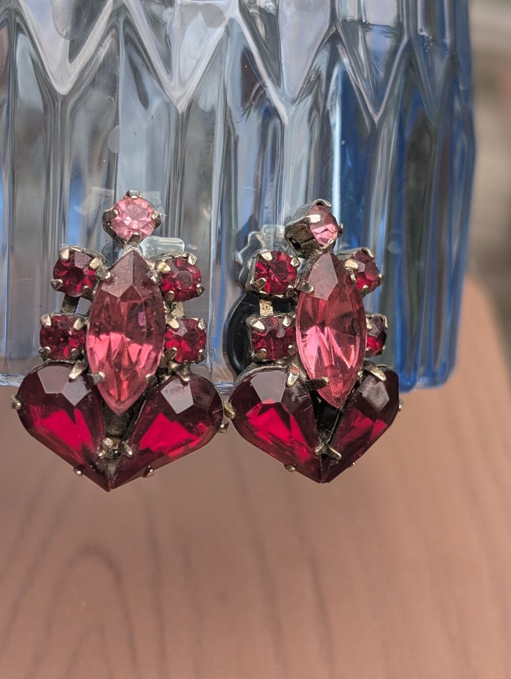 Vintage Red Jewel Tone  Clip-On Earrings in Pink and Deep Red